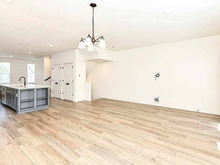 14567 Brecon Ln — Photo 32