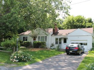 128 McCullough Rd, Washington, NJ 07882