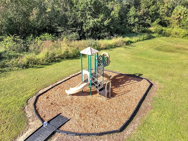 1394 Yellow Finch Dr — Photo 13