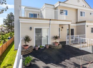10077 156th St #158, Surrey, BC V3R4L6