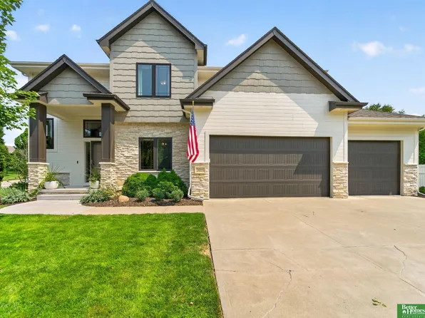 3805 S 194th St, Omaha, NE 68130