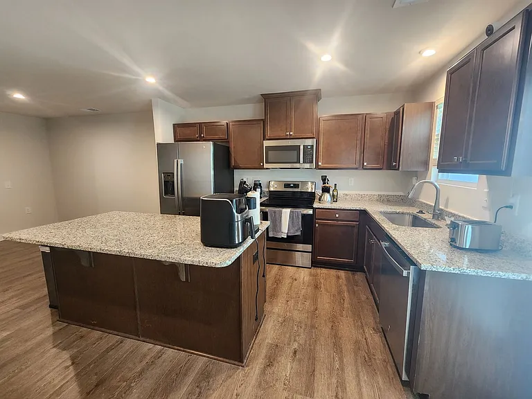 154 Stella Ln — Photo 6