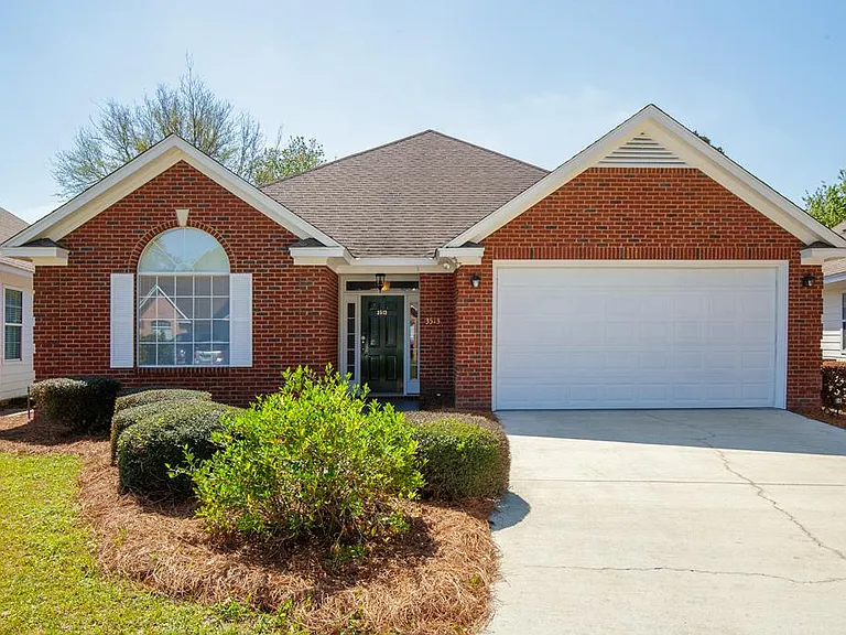 3513 Belmont Cir — Photo 1