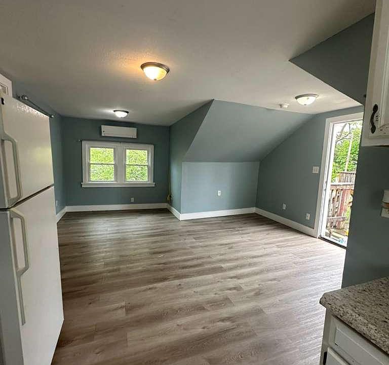 1st image of 233 W 6th St #C