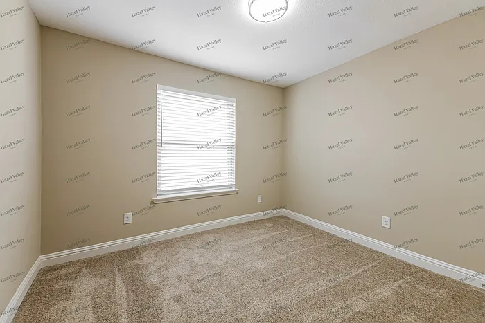 1229 Old Barn Ln — Photo 11