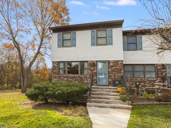 94 Stedwick Dr, Mount Olive Twp., NJ 07828