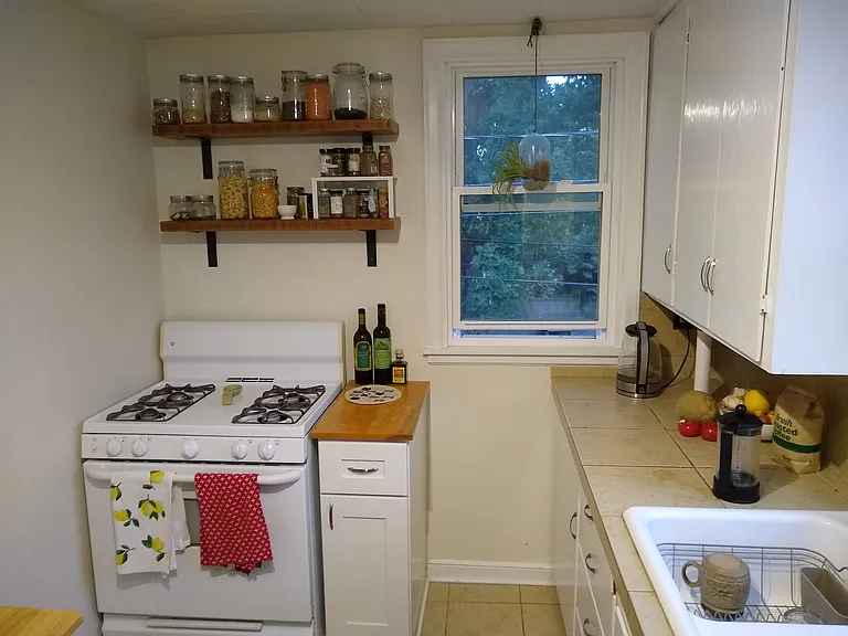1315 29th Ave NE #2 — Photo 10