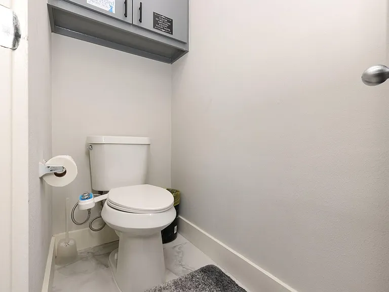 9715 Riddlewood Ln — Photo 28