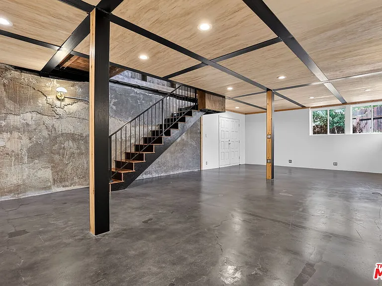 21549 Summit Trl — Photo 13