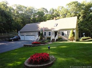 27 Lake Of Isles Rd, Preston, CT 06365