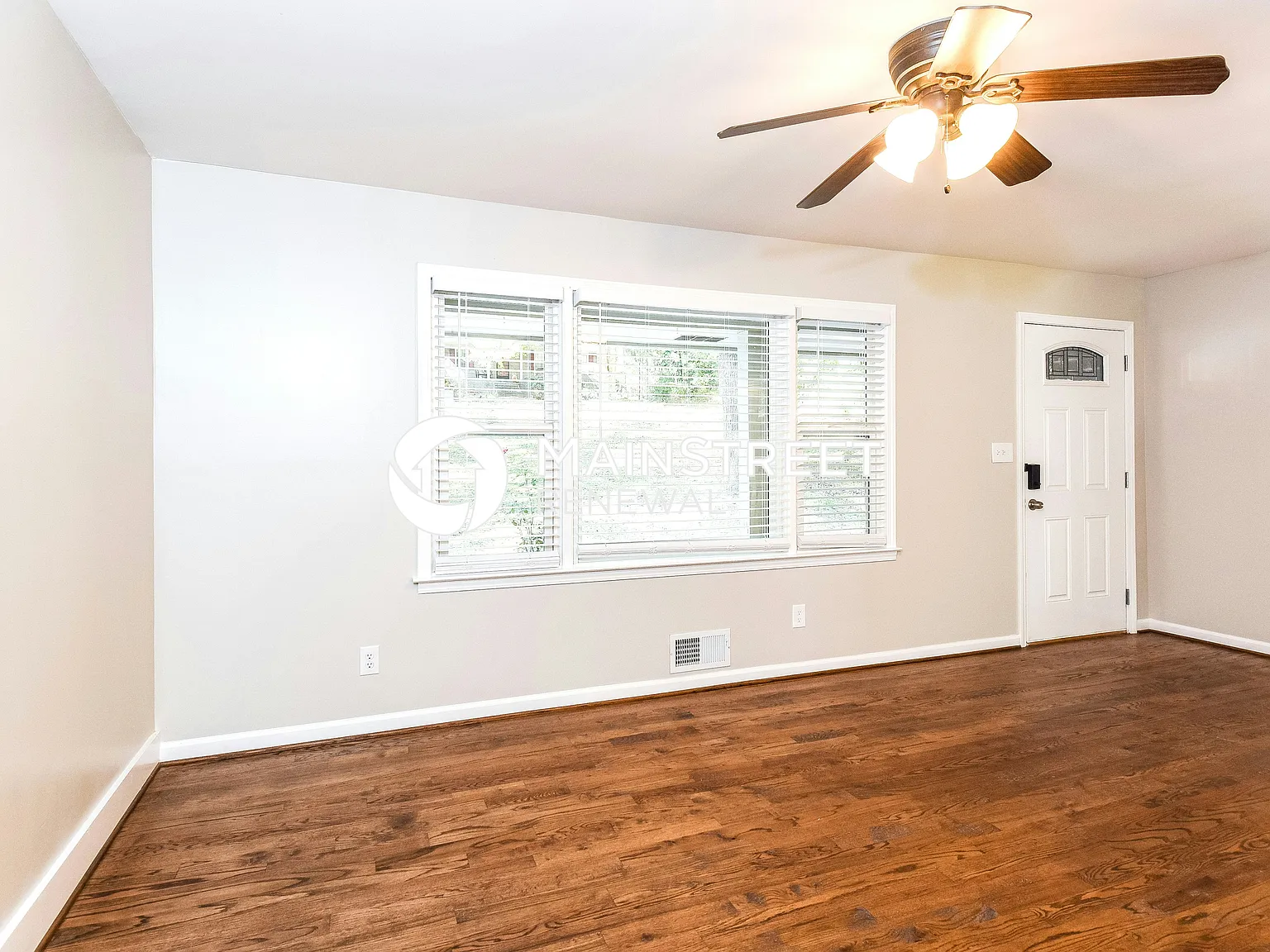 6265 E Shore Cir — Photo 4