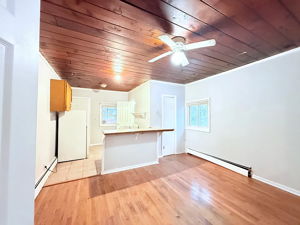 44 Jersey Ave #10
