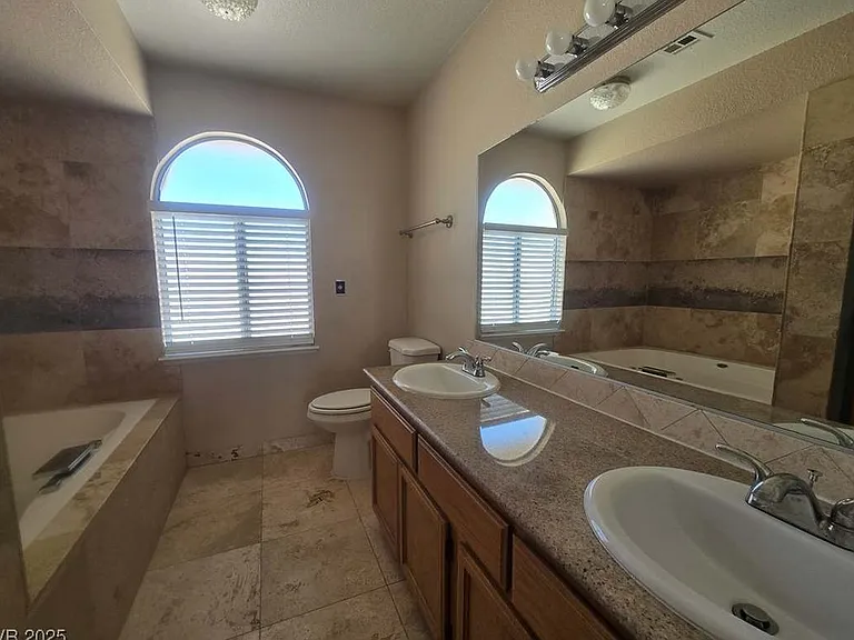 272 Cordero Dr — Photo 3