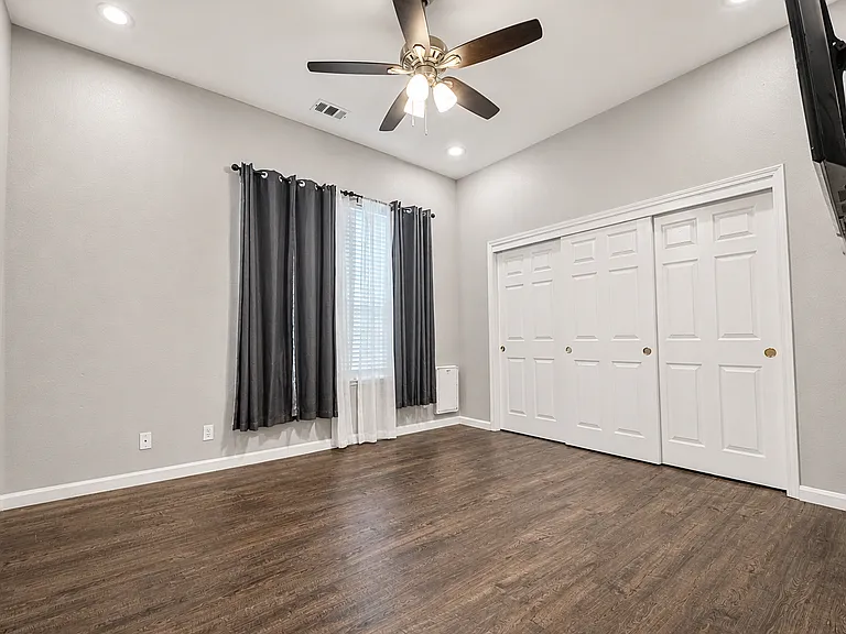 621 Pecan Dr — Photo 8