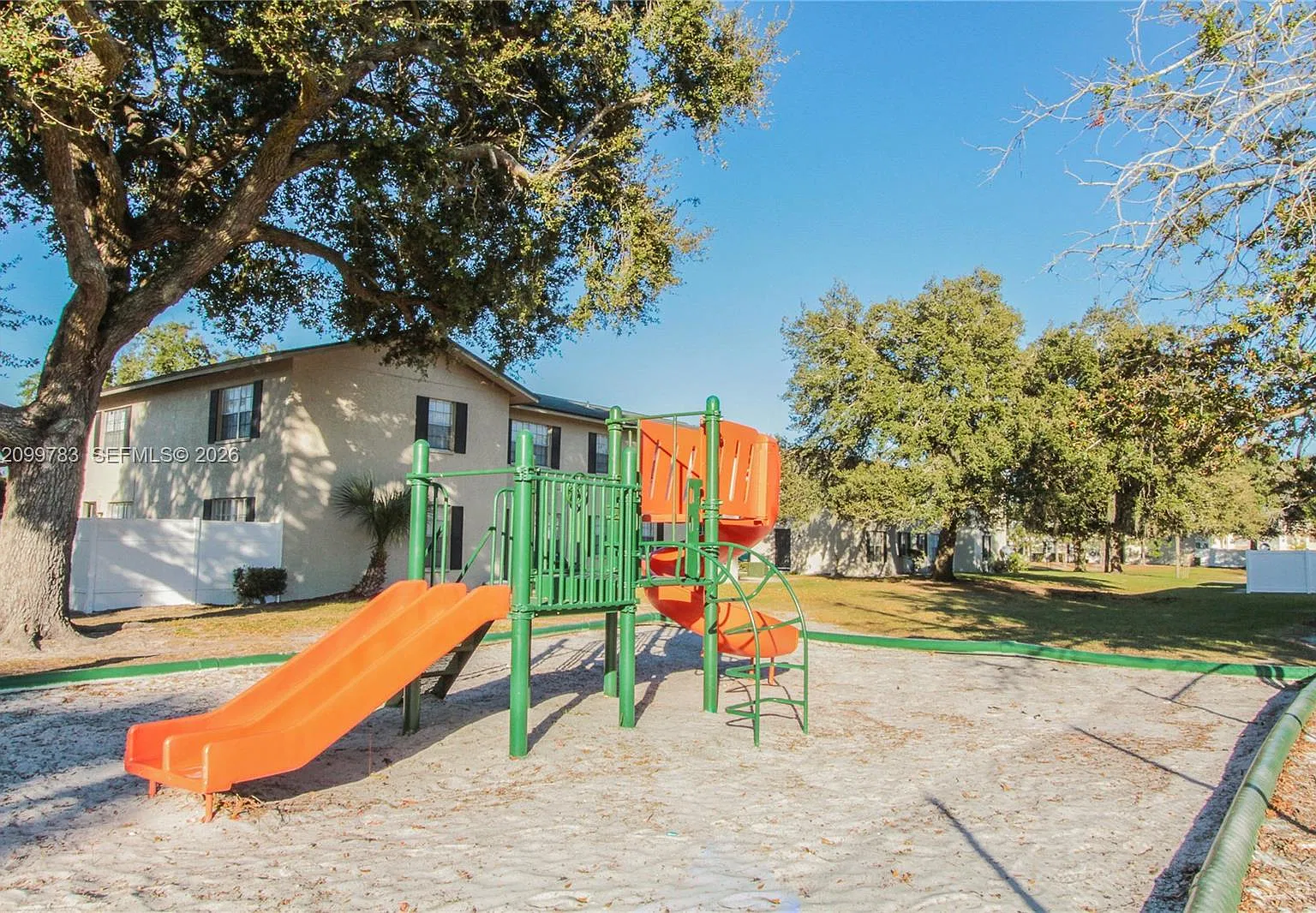 2 bed, 1.0 bath, 850 sqft, $1,400 — Photo 4