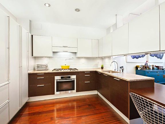 2nd image of 15 W 20th St APT 2A