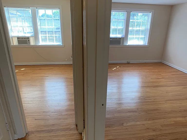 2848 Thornhill Rd — Photo 11