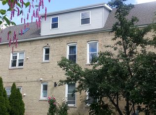 3706 W George St #2, Chicago, IL 60618