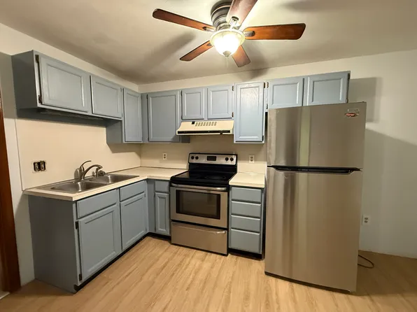 9 Oak St APT 3, North Providence, RI 02911