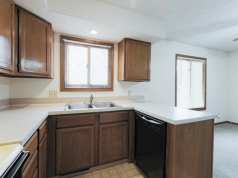 3127 Wildbriar Ln — Photo 9