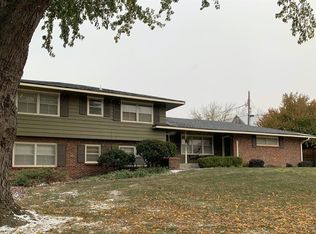 115 N Hilldale Rd, Salina, KS 67401