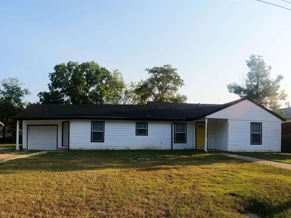 708 Buffalo St, Gilmer, TX 75644