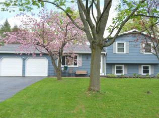 38 Blue Ridge Trl, Rochester, NY 14624