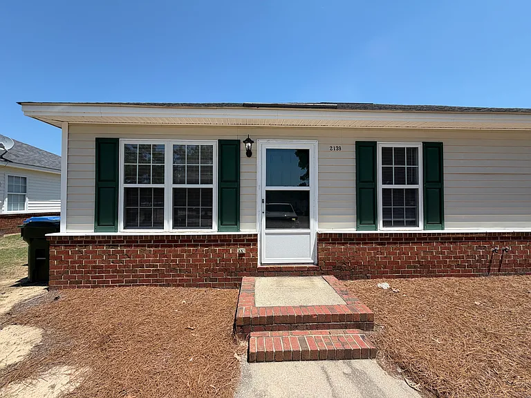 2139 Barefoot Park Ln SW — Photo 1