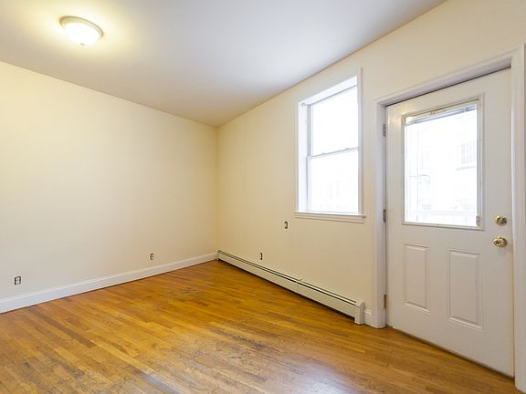 5th image of 1342 De Kalb Ave #6E
