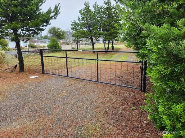35106 G Street, Ocean Park, WA 98640