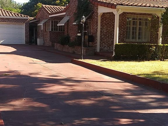 2nd image of 1140 S Country Club Blvd