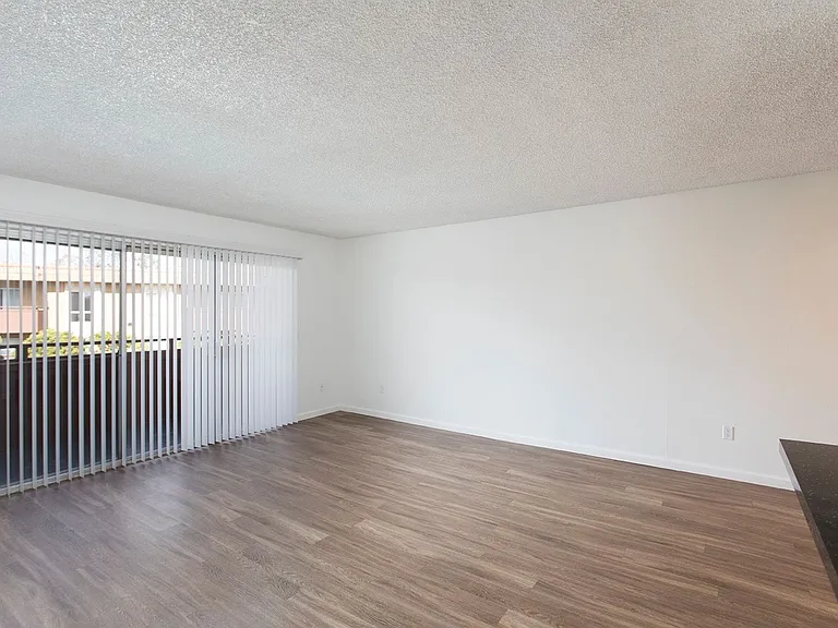 Volterra Apartments — Photo 46