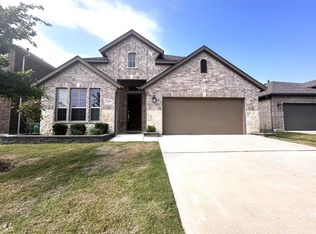 2609 Chevy Chase Dr, Denton, TX 76207