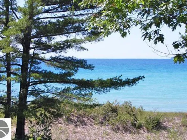 13/14 Beach Comber, Glen Arbor, MI 49636