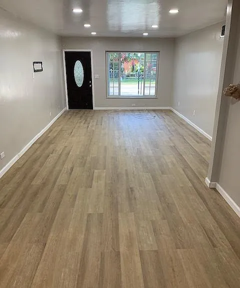 NW 84th St — Photo 1