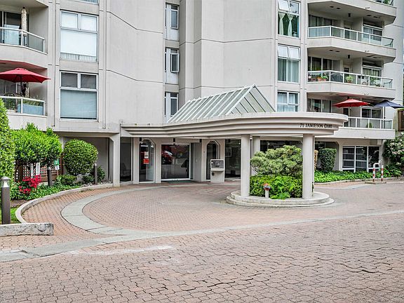 5th image of 71 Jamieson Ct #402