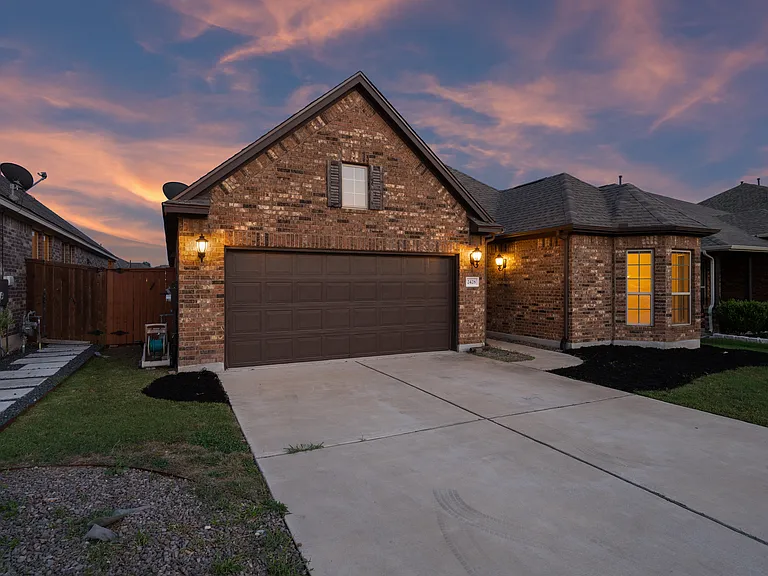 2428 Granite Hill Dr — Photo 80