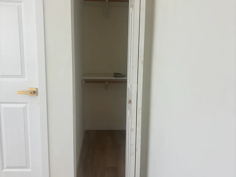 10714 Stanford Ave — Photo 12