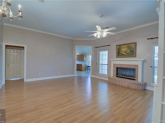 5th image of 2116 Starling Dr