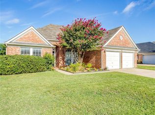6608 High Brook Dr, Fort Worth, TX 76132