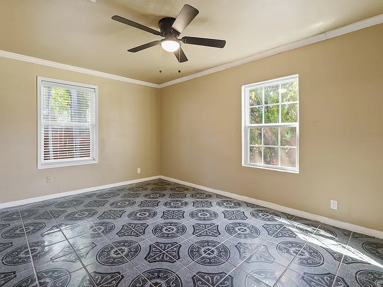 3209 Chestershire Dr — Photo 23