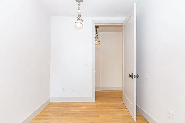 Rented by Hagstrom Management Inc | media 13