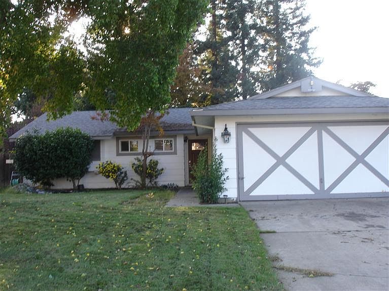 1st image of 5909 E Oakbrook Dr
