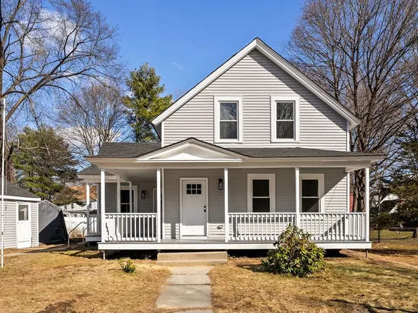 2 Maple St, Shirley, MA 01464