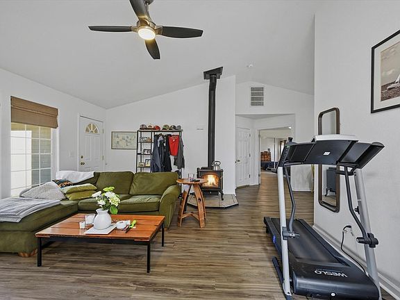 4th image of 18286 N Shore Drive