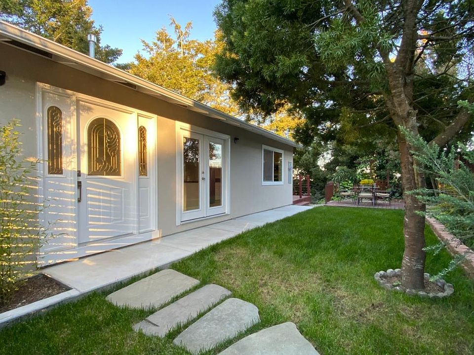 1st image of 2901 Evergreen Dr