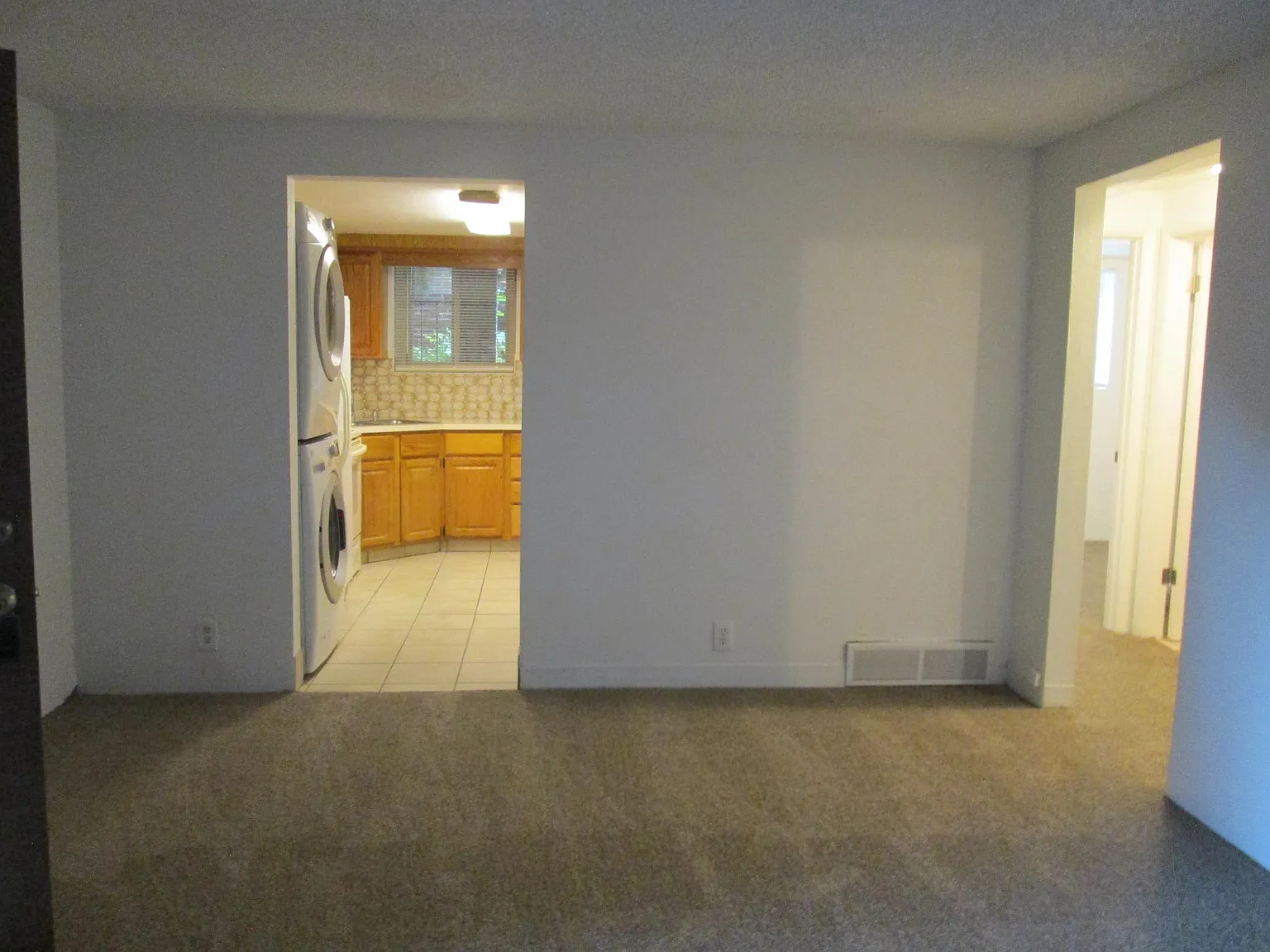 2 bed, 800 sqft, $1,595 — Photo 4