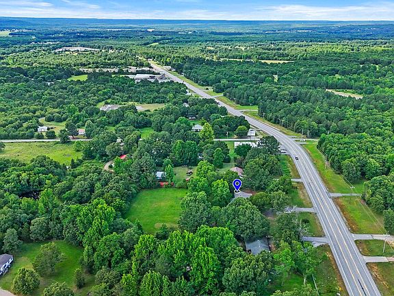 4th image of 2371 Highway 16