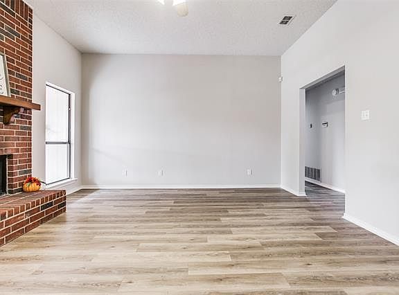 5th image of 7408 Crosswicks Cir