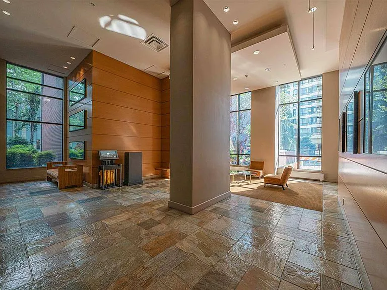 909 Mainland St #2105 — Photo 3